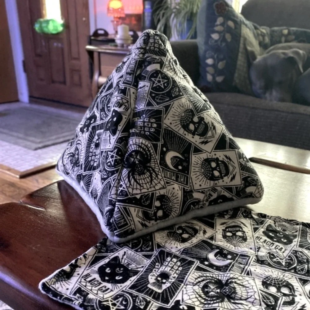 Small pet guinea pig hedgehog cozy tent